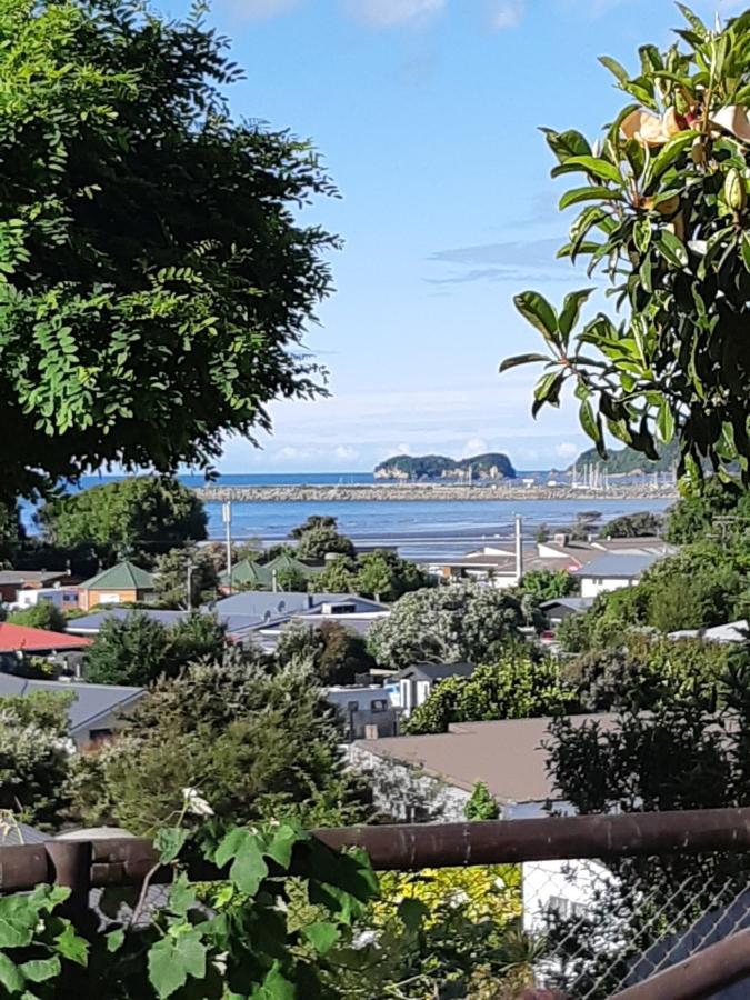 Seascape Hideaway Pohara Apartment Bagian luar foto